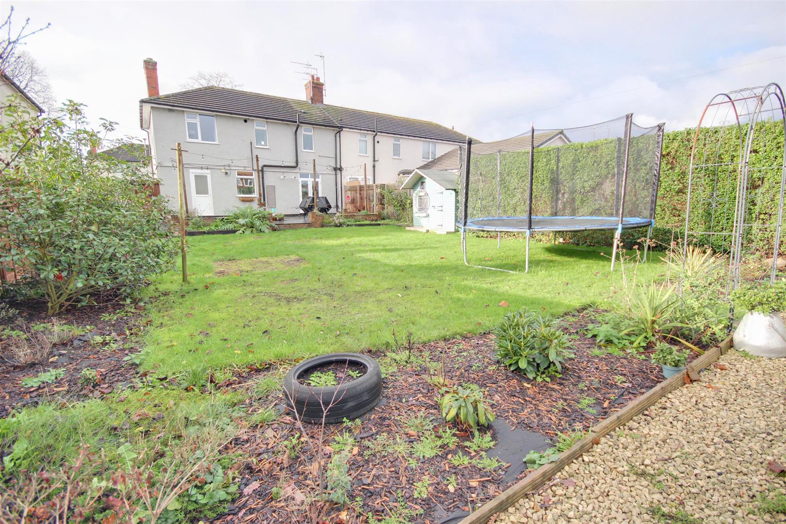 Warton Avenue, Beverley